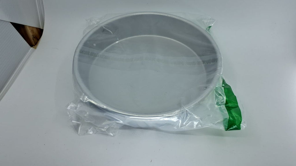 Wilton 9 x 2 in Round Cake Pans, 2-Piece Aluminum Bakeware Set