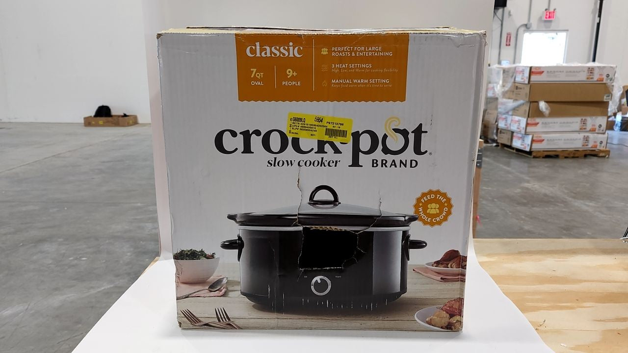 Crock Pot SCV700-B 7 Quart Black Oval Slow Cooker by Crock-Pot
