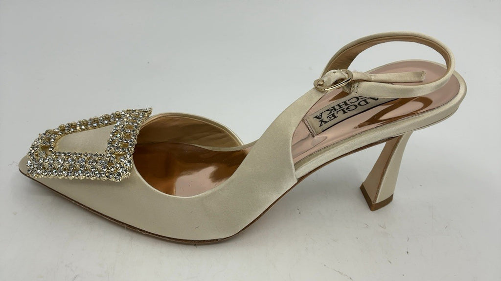Badgley Mischka Women's Enida Pump Size 5