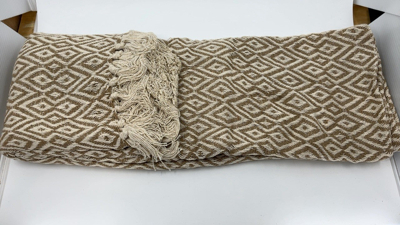 DII Rustic Farmhouse Double Diamond Woven Throw, 50x60, Stone