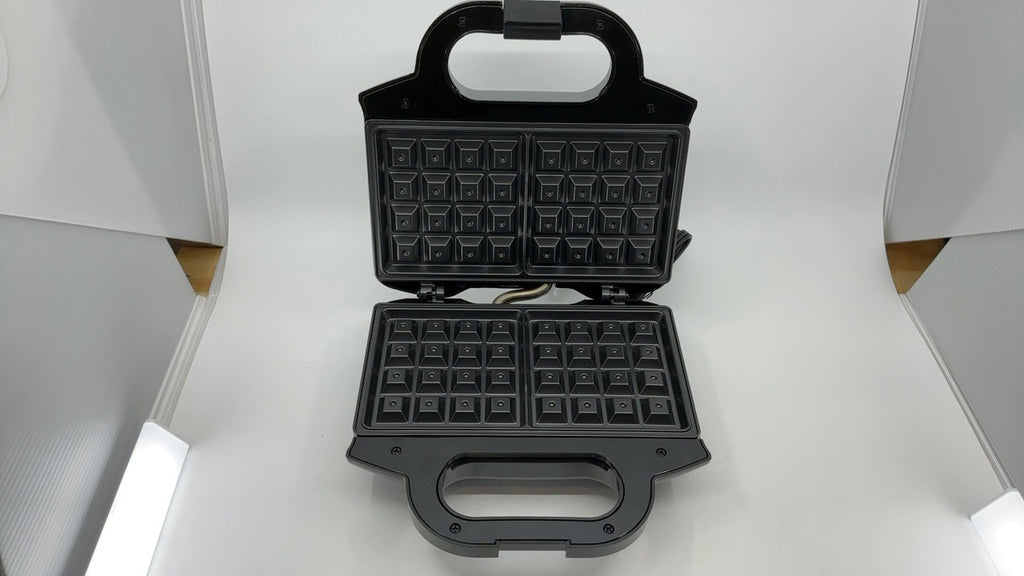 Amazon Basics 2-Slice Waffle Maker, Easy Clean, Black, 700W