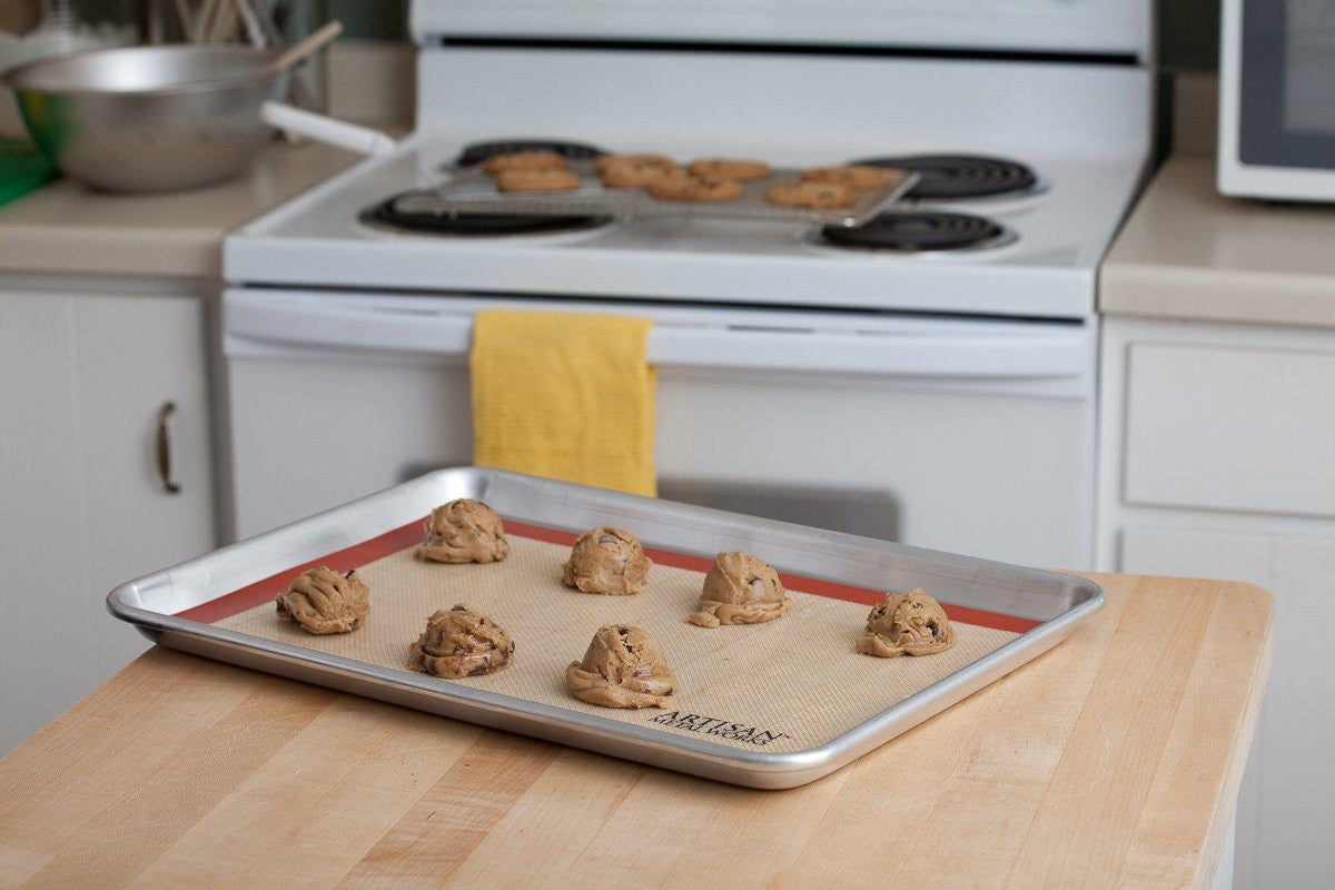 Half Sheet Aluminum Baking Pan 18x13 in, Artisan Classic