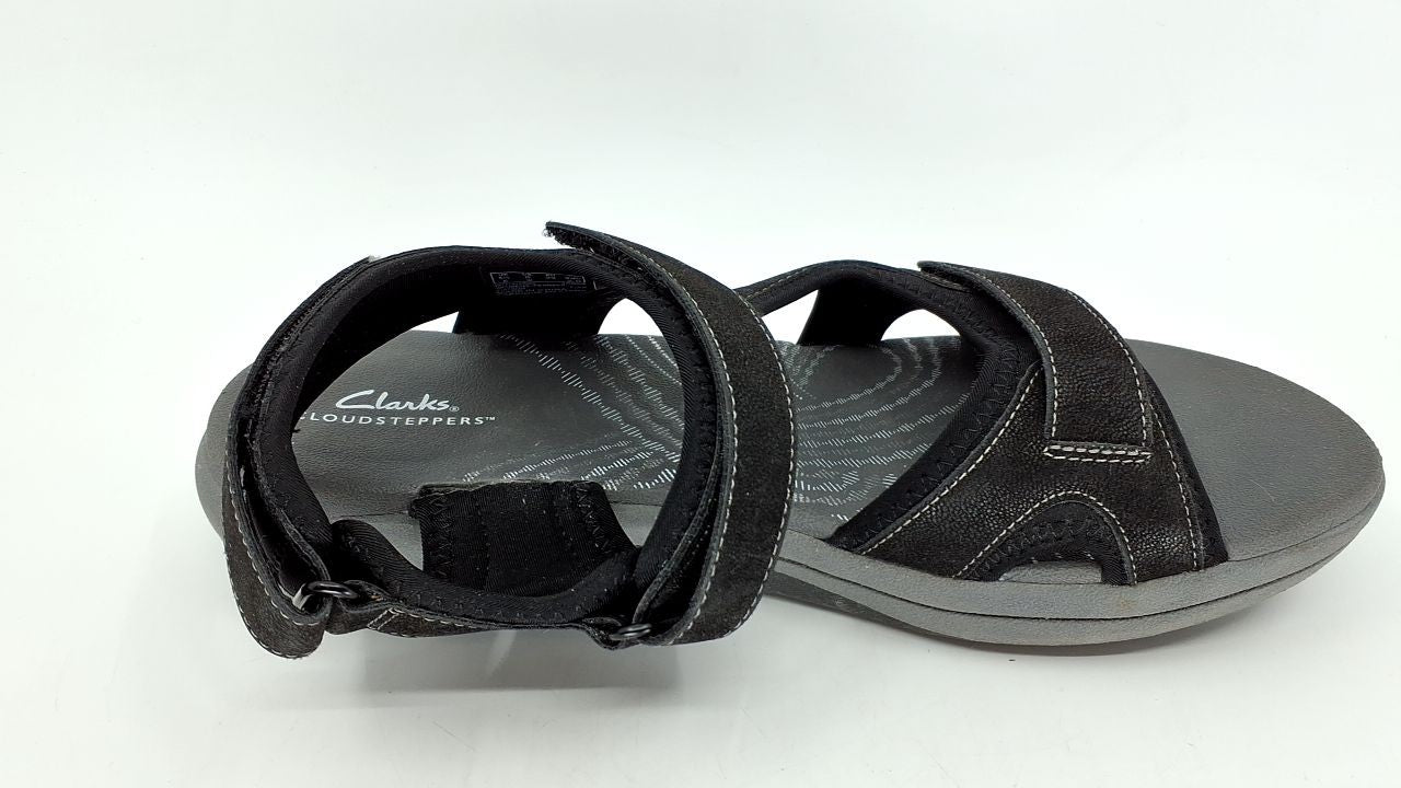 Clarks Women's Mira Bay Flat Sandal, Black Textile, 8 Wide US