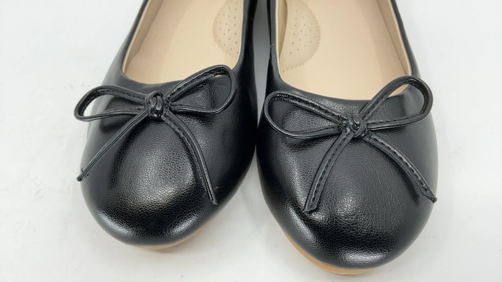 KFL216 Girls Slip-On Flats, Black, Size 5 Big Kid, Bow Accent