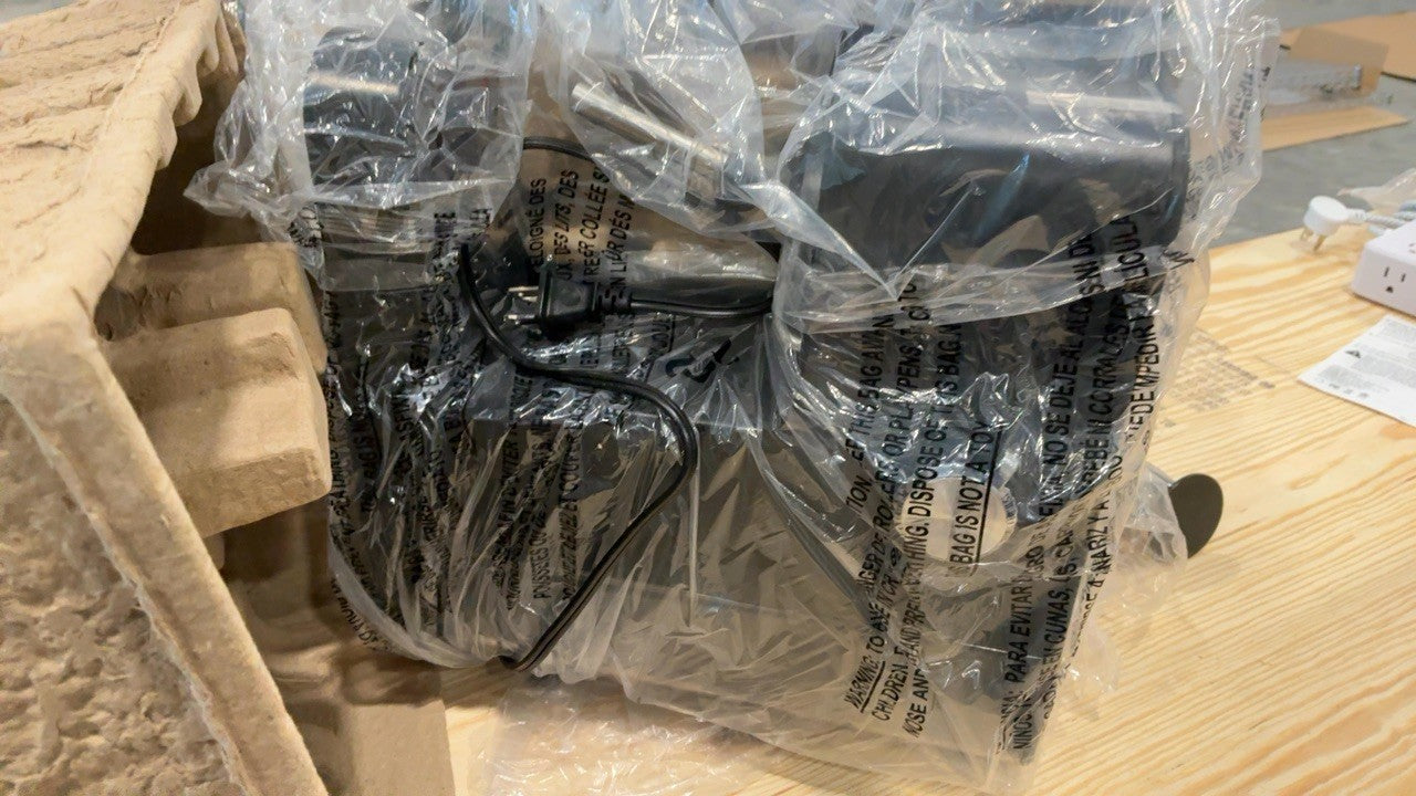 Mainstays Espresso Maker  Matte Black  950 Watts  15 Bar