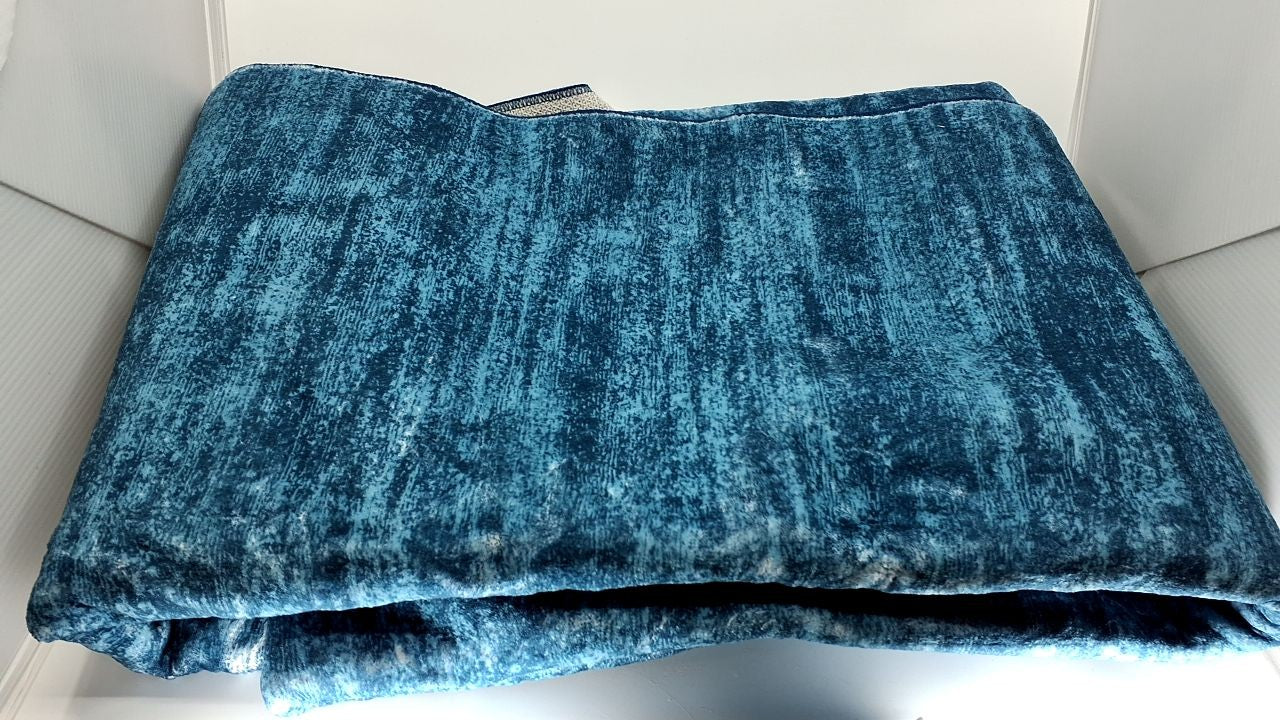Modern 5' x 7' Area Rug, Solid Teal, Non-Slip, Low Pile for Living Room