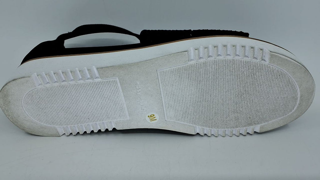 Easy Spirit Women's Wander2 Flat Sandal, Black, 9