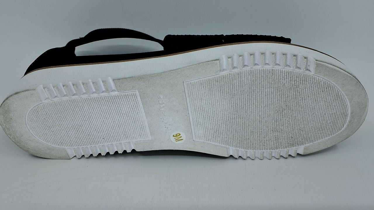 Easy Spirit Women's Wander2 Flat Sandal, Black, 9