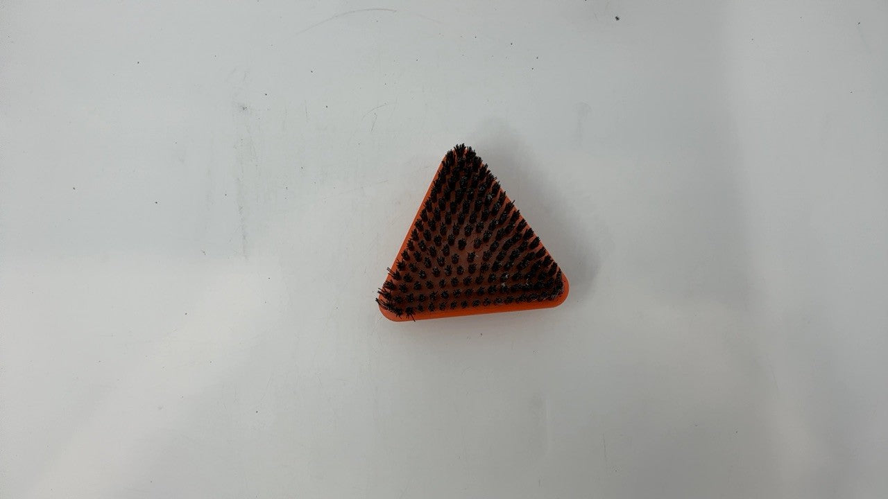 Le Creuset Triangle Grill Pan Brush, 3.7", Flame