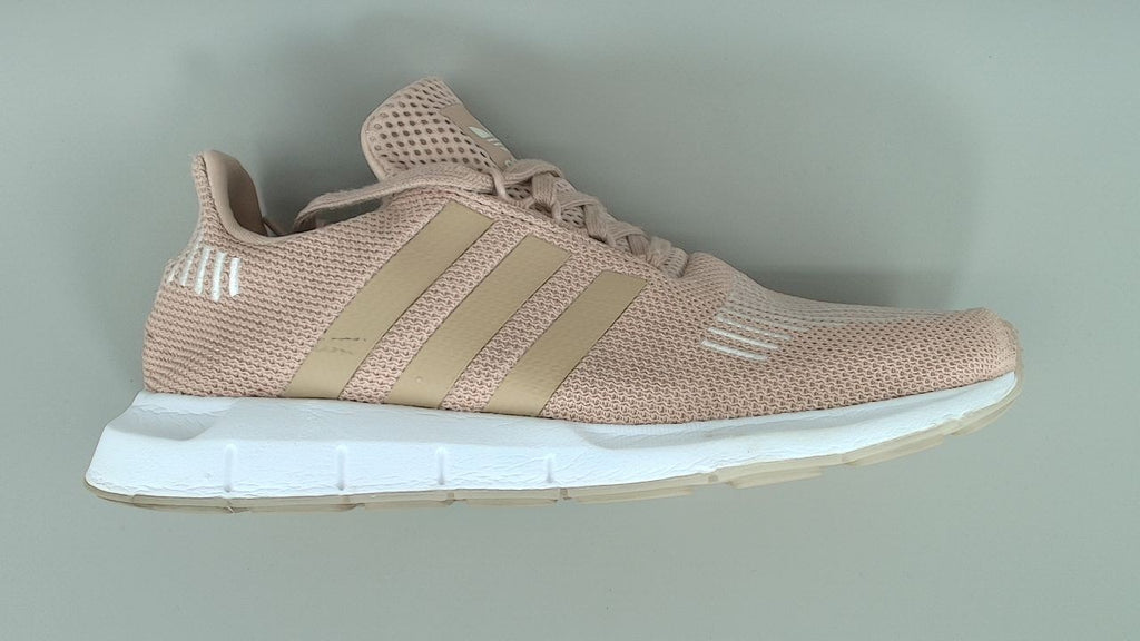 adidas Women's Kaptir Flow Sneaker, 6.5M