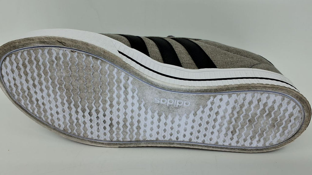 adidas Men's Daily 3.0 Skate Shoe, Dove Grey/Core Black/Cloud White, 7.5