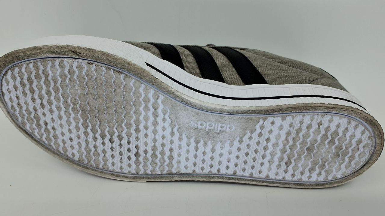 adidas Men's Daily 3.0 Skate Shoe, Dove Grey/Core Black/Cloud White, 7.5