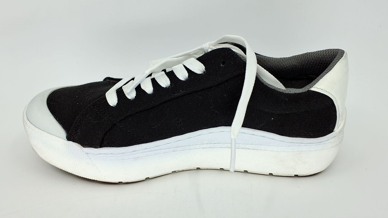 Dr. Scholl's Womens Time Off Sneaker Black Canvas 6.5 M