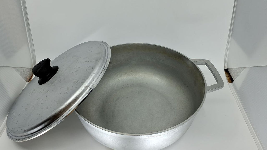 IMUSA 7.5Qt Silver Caldero w/ Lid - Traditional Colombian Cookware