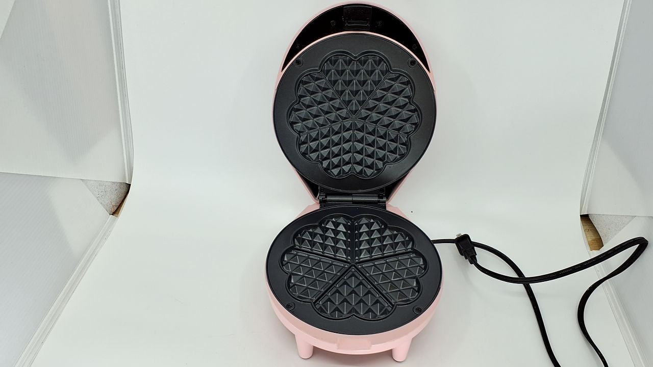 Paris Hilton Waffle Maker, 5 Mini Hearts, Easy Clean Nonstick, Pink
