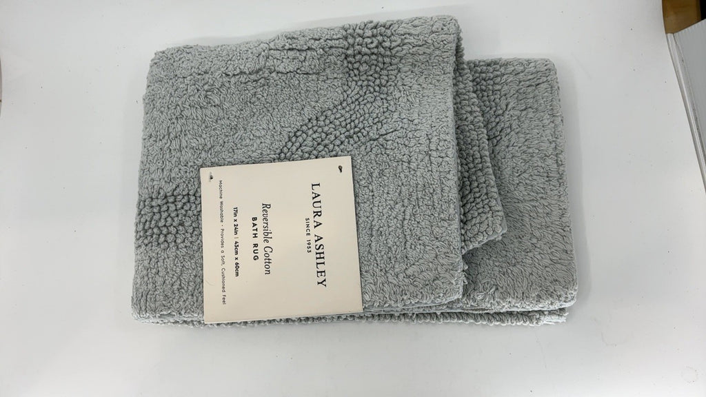 17x24 Reversible Bath Mat, Light Grey Cotton, Non-Skid Recommended
