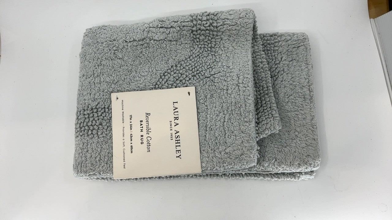 17x24 Reversible Bath Mat, Light Grey Cotton, Non-Skid Recommended