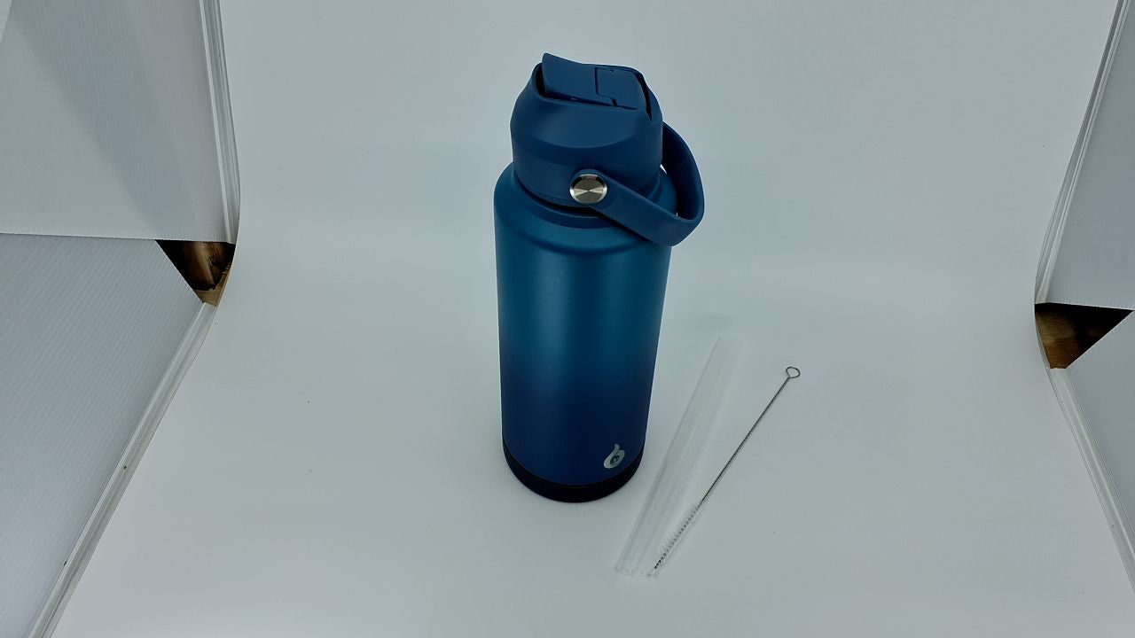 Vast 24oz Metal Water Bottle w/ Straw Lid, Thermo for Sports & Travel