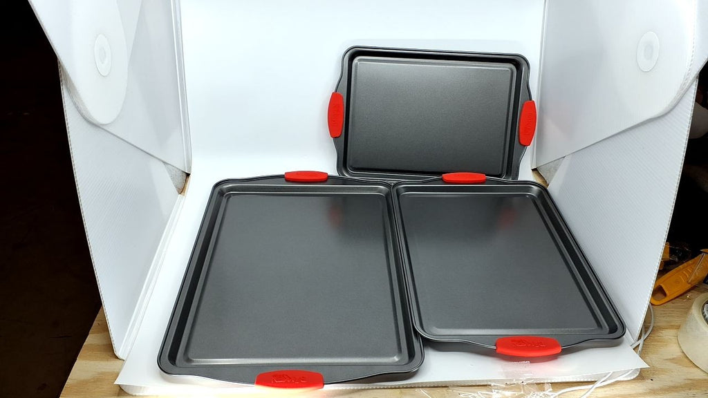 3 Piece Cookie Sheet Set - Non-Stick Carbon Steel w/ Silicone Handles