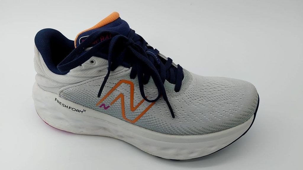 New Balance Women's Fresh Foam X 840 V1 Running Shoes, 9 Grey/Copper/Pink