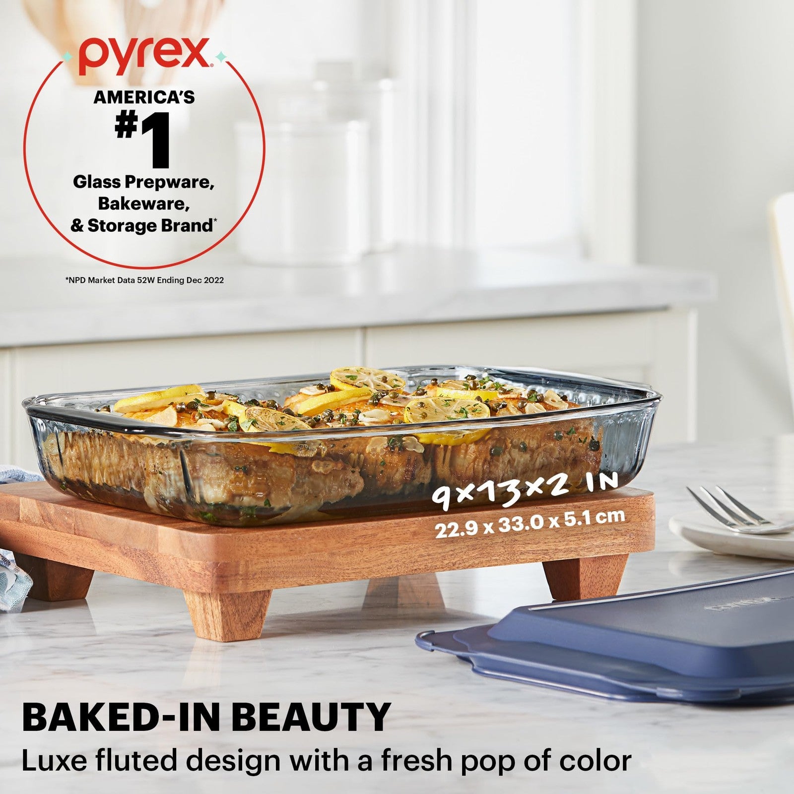 Pyrex 9x13 Oblong Baking Dish w/ BPA-Free Lid, Microwave Safe, Smoke