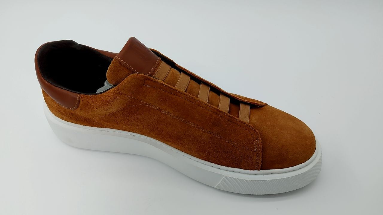 Bruno Magli Mens Lisbon Sneakers Luxuriously Soft Suede, Rubber Sole ,10