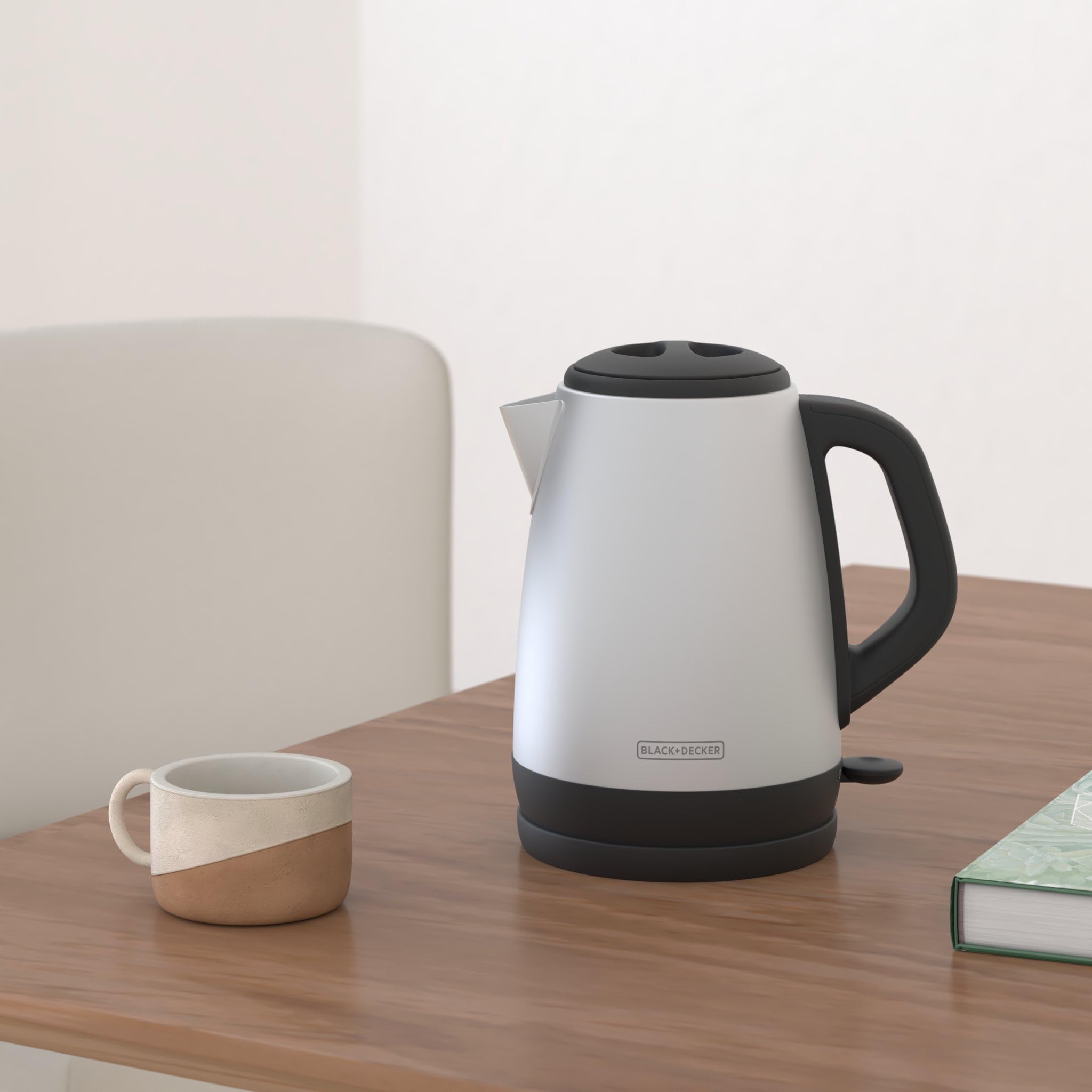 BLACK+DECKER 1.7L Cordless Electric Kettle, KE1700SD, Rapid Boil, Auto Shutoff, Stainless Steel - Image 2