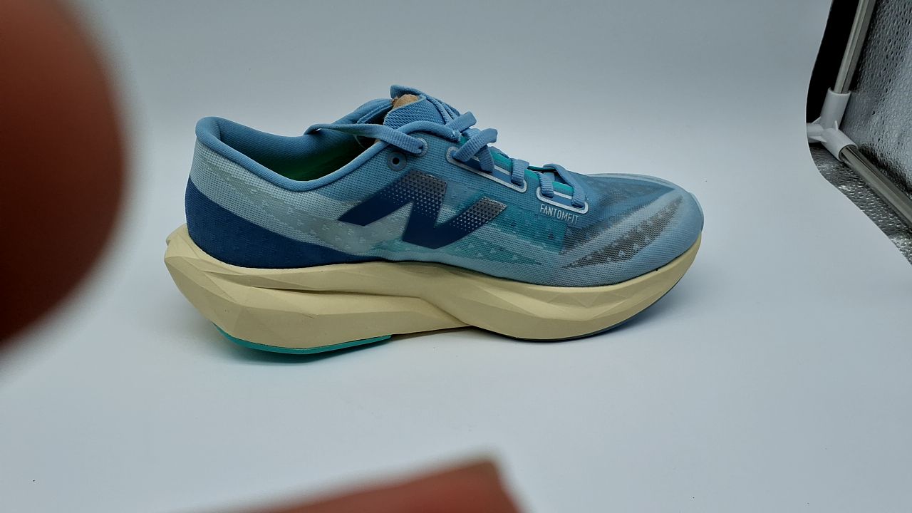 Women's New Balance FuelCell Rebel v4 - Image 2
