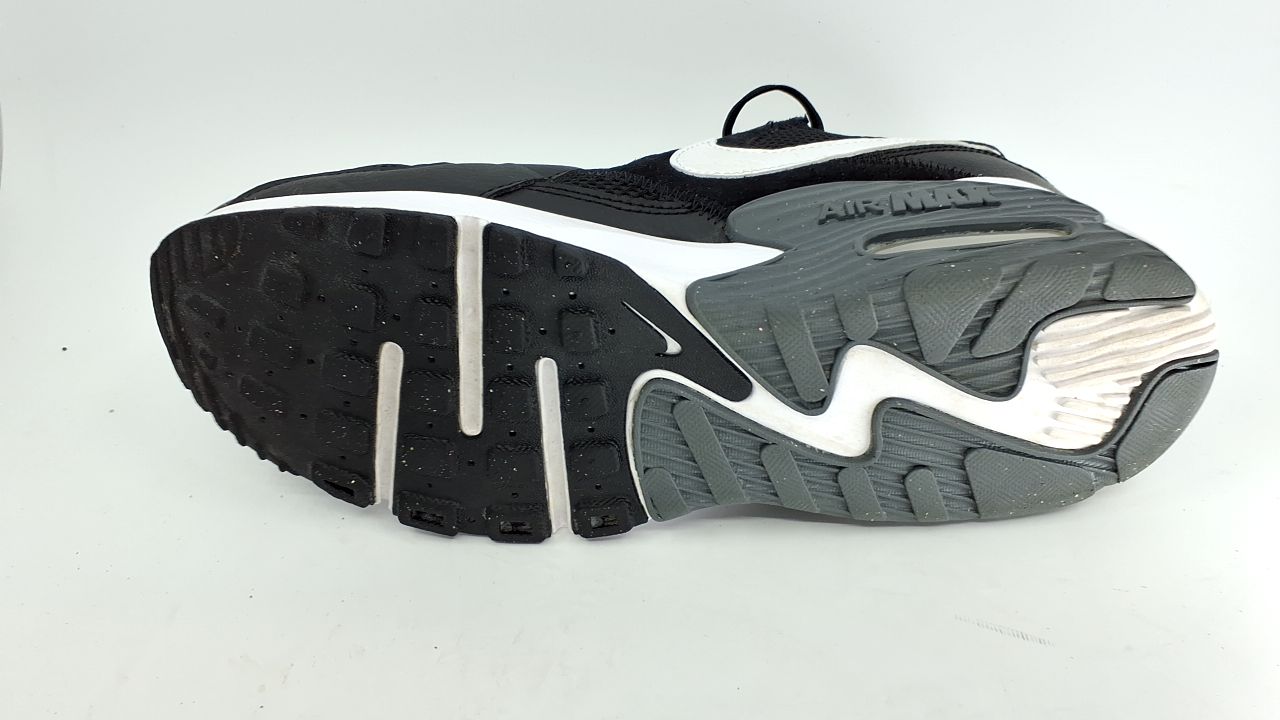 Nike Women's Air Max Excee Sneaker, Black/White/Dark Grey, 10 - Image 4