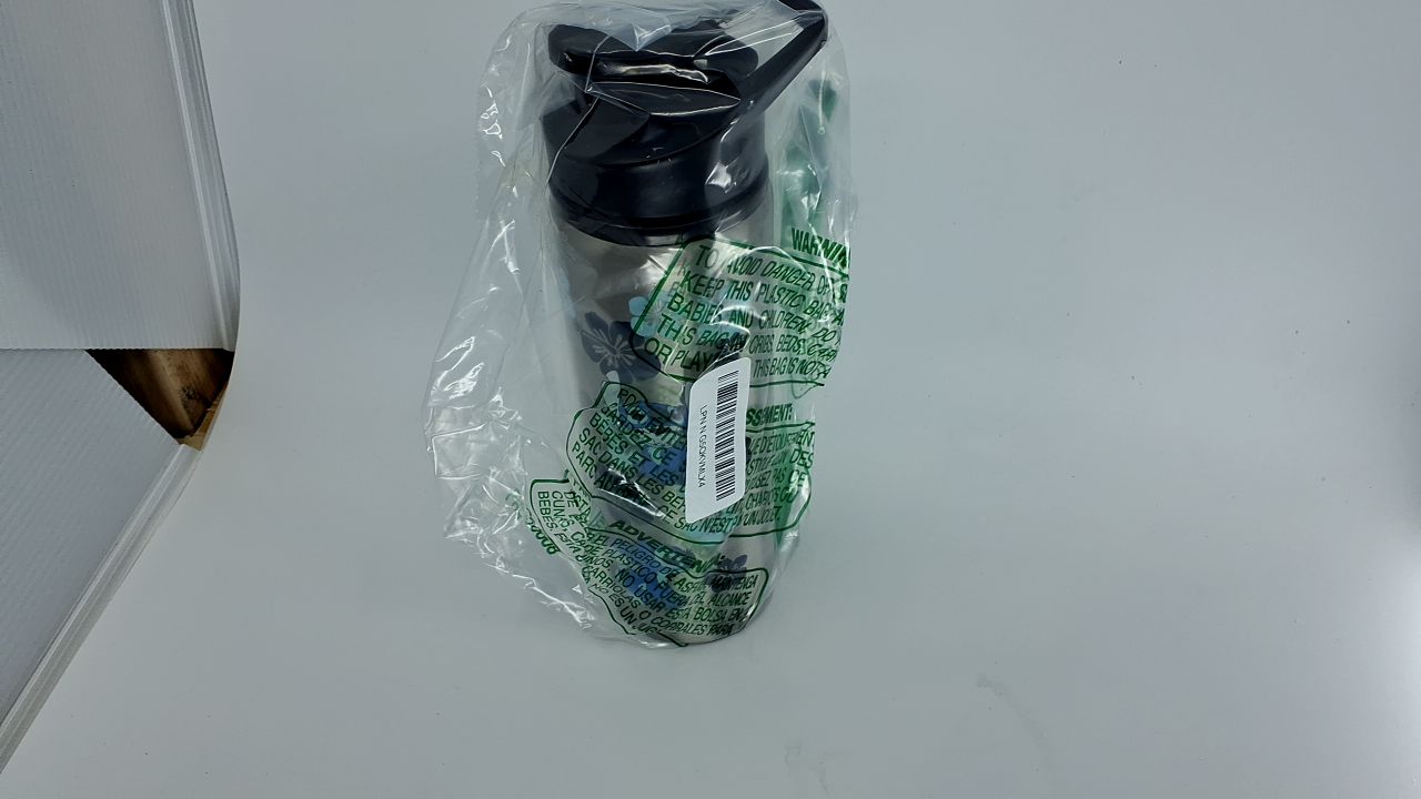 Silver Buffalo Disney Lilo and Stitch Double Walled Stainless Steel Water Bottle, 25 Ounces - Image 4