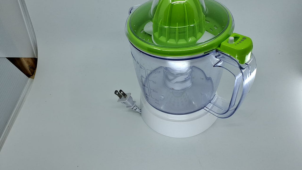 Proctor Silex Electric Citrus Juicer Machine, Large 34 oz. Pitcher, Pressure Activated, 2 Reamers for Big and Small Fruit, Pulp Control, for Orange, Lemon, Grapefruit Juice, White & Green (66340) - Image 7