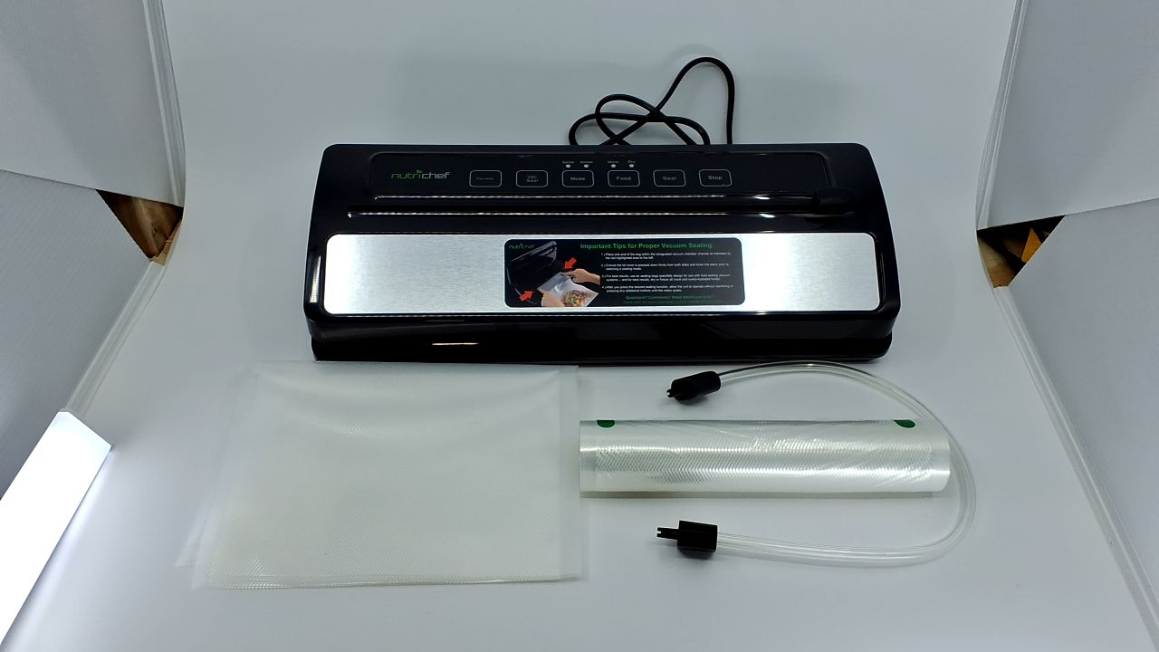 NutriChef Vacuum Sealer | Automatic Vacuum Air Sealing System For Food Preservation w/ Starter Kit | Compact Design | Lab Tested | Dry & Moist Food Modes | Led Indicator Lights (Black), EWE - Image 3