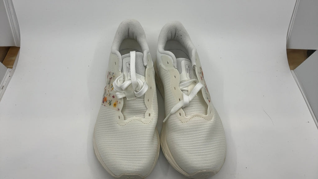 New Balance Women's Fresh Foam Arishi V4 Running Shoe, Sea Salt/Sea Salt/Rose Sugar, 11 - Image 6