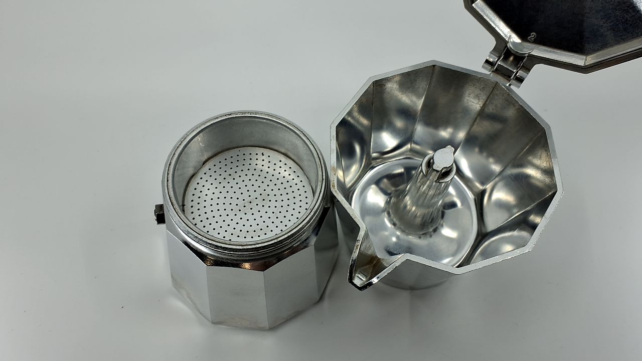 Primula Classic Stovetop Espresso and Coffee Maker, Moka Pot for Italian and Cuban Café Brewing, Greca Coffee Maker, Cafeteras, 6 Espresso Cups, Silver - Image 7
