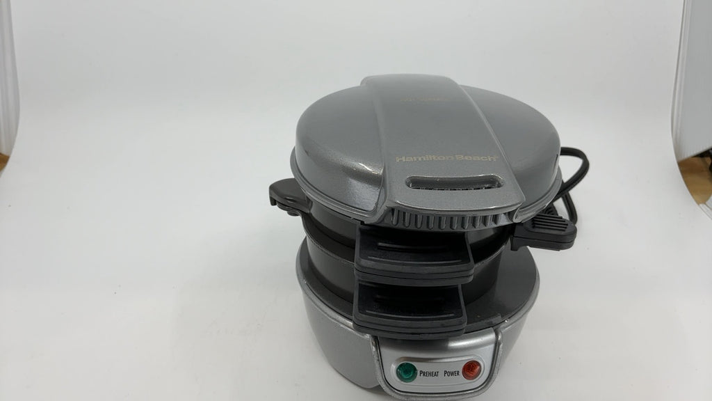 Hamilton Beach Breakfast Sandwich Maker with Egg Cooker Ring, Customize Ingredients, Perfect for English Muffins, Croissants, Mini Waffles, Perfect White Elephant Gifts, Silver (25475) - Image 8