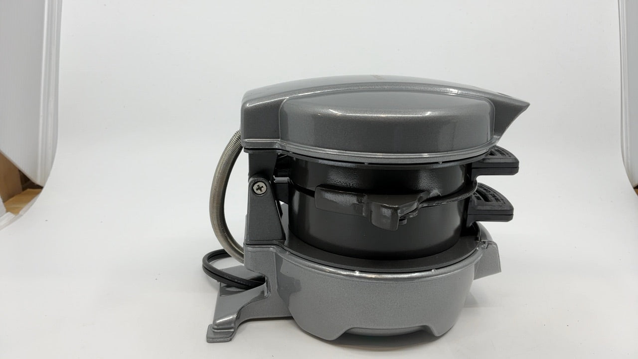 Hamilton Beach Breakfast Sandwich Maker with Egg Cooker Ring, Customize Ingredients, Perfect for English Muffins, Croissants, Mini Waffles, Perfect White Elephant Gifts, Silver (25475) - Image 10