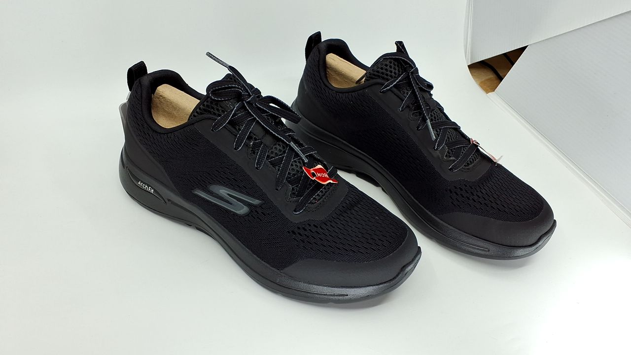 Skechers Men's Go Walk Arch Fit Idyllic Sneaker, Black, 9