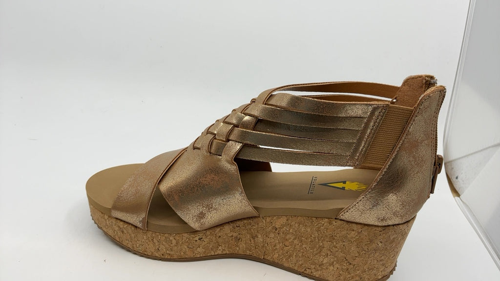 VOLATILE Women's Midsummer Wedge Sandal, Gold, 7 - Image 4