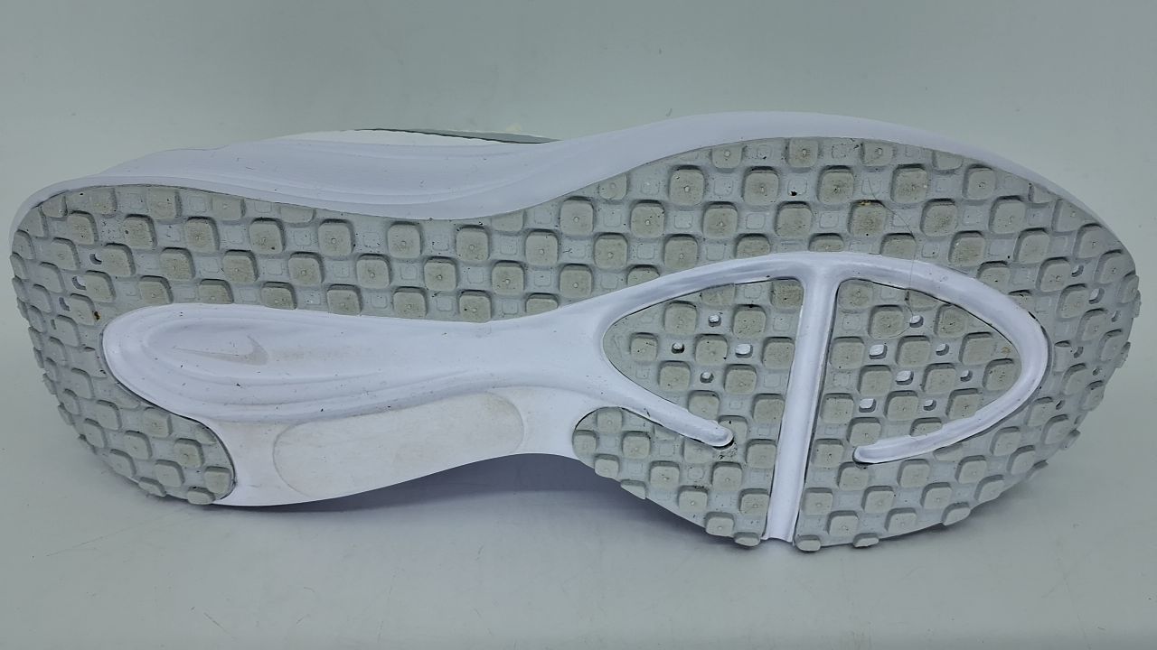 Nike Women's Revolution 8 Road Running Shoes, White/Pure Platinum, 9 - Image 4