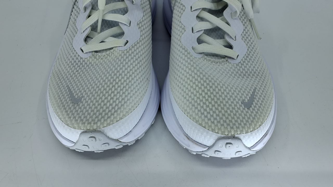 Nike Women's Revolution 8 Road Running Shoes, White/Pure Platinum, 9 - Image 5