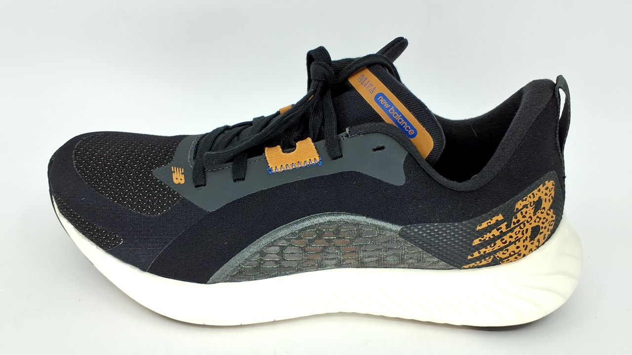 New Balance Women's DynaSoft Beaya Sport V1 Cross Trainer, Black/Tobacco, 11 - Image 6