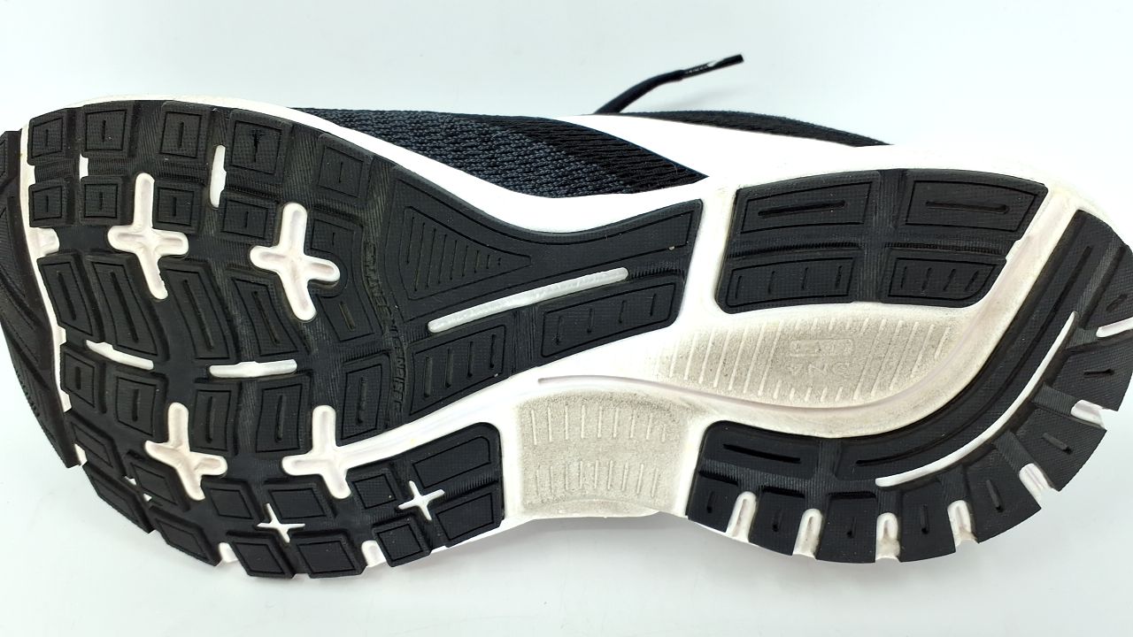 Brooks Women’s Trace 4 Neutral Running Shoe - Black/Grey/White - 7 Wide - Image 8