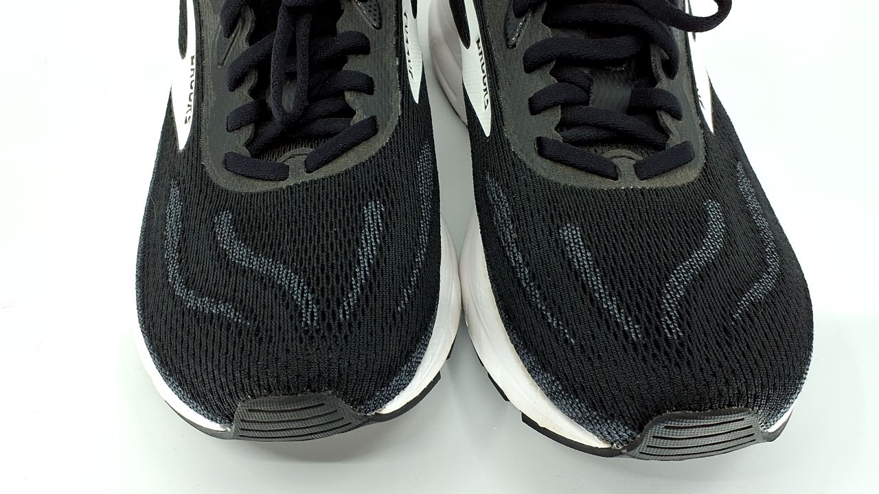 Brooks Women’s Trace 4 Neutral Running Shoe - Black/Grey/White - 7 Wide - Image 9