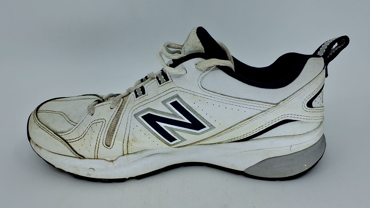 New Balance Men's 608 V5 Casual Comfort Cross Trainer, White/Navy, 9 - Image 2