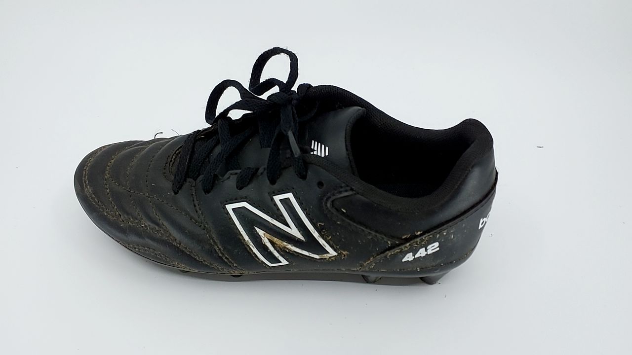 New Balance Kid's 442 V2 Academy Fg Junior Soccer Shoe, Black/White, 2 Little Kid - Image 2