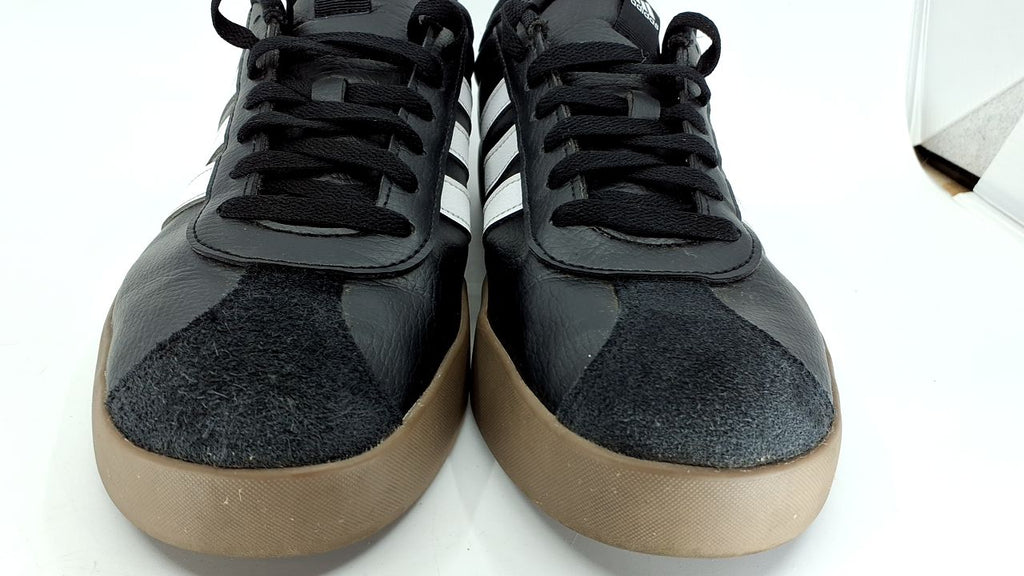 adidas Unisex-Adult Samba Indoor, Black/White/Vivid Red, 10