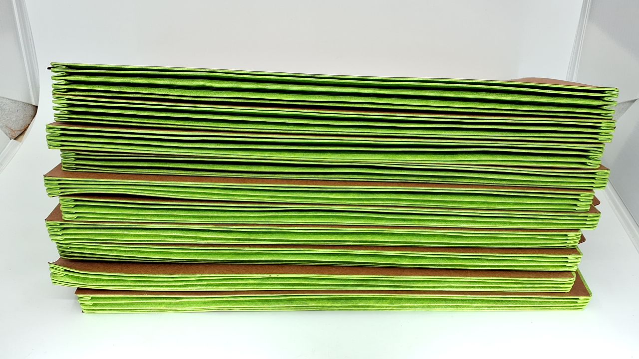 Smead End Tab Pocket, Reinforced Straight-Cut Tab, 3-1/2" Expansion, Extra Wide Legal Size, Redrope with Green Gusset, 10 per Box (74680) - Image 5