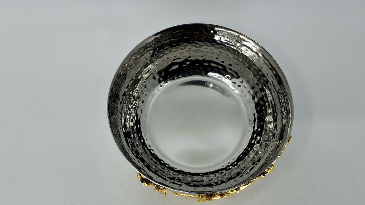 Elegance Golden Vine Hammered Stainless Steel Salad Bowl, 6.5-Inch, Silver/Gold (70031) - Image 4