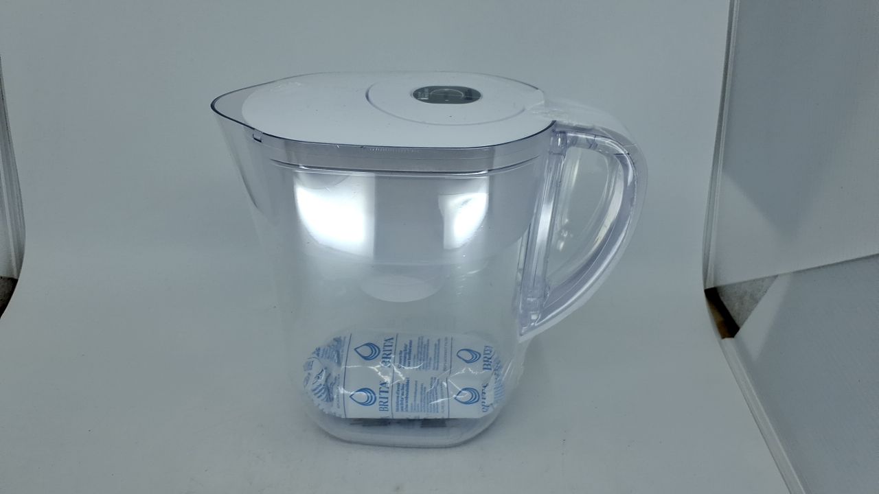 Brita Metro Water Filter Pitcher with SmartLight Change Indicator, BPA-Free, Replaces 1,800 Plastic Water Bottles a Year, Lasts Two Months, Includes 1 Filter, Small - 6-Cup Capacity, White - Image 7