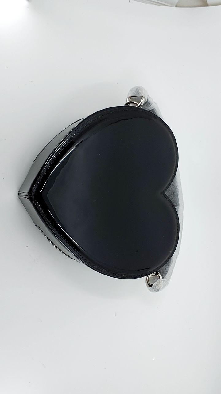 Liselle Kiss Harley Heart Top Handle Crossbody Bag, Black Glossy - Image 3